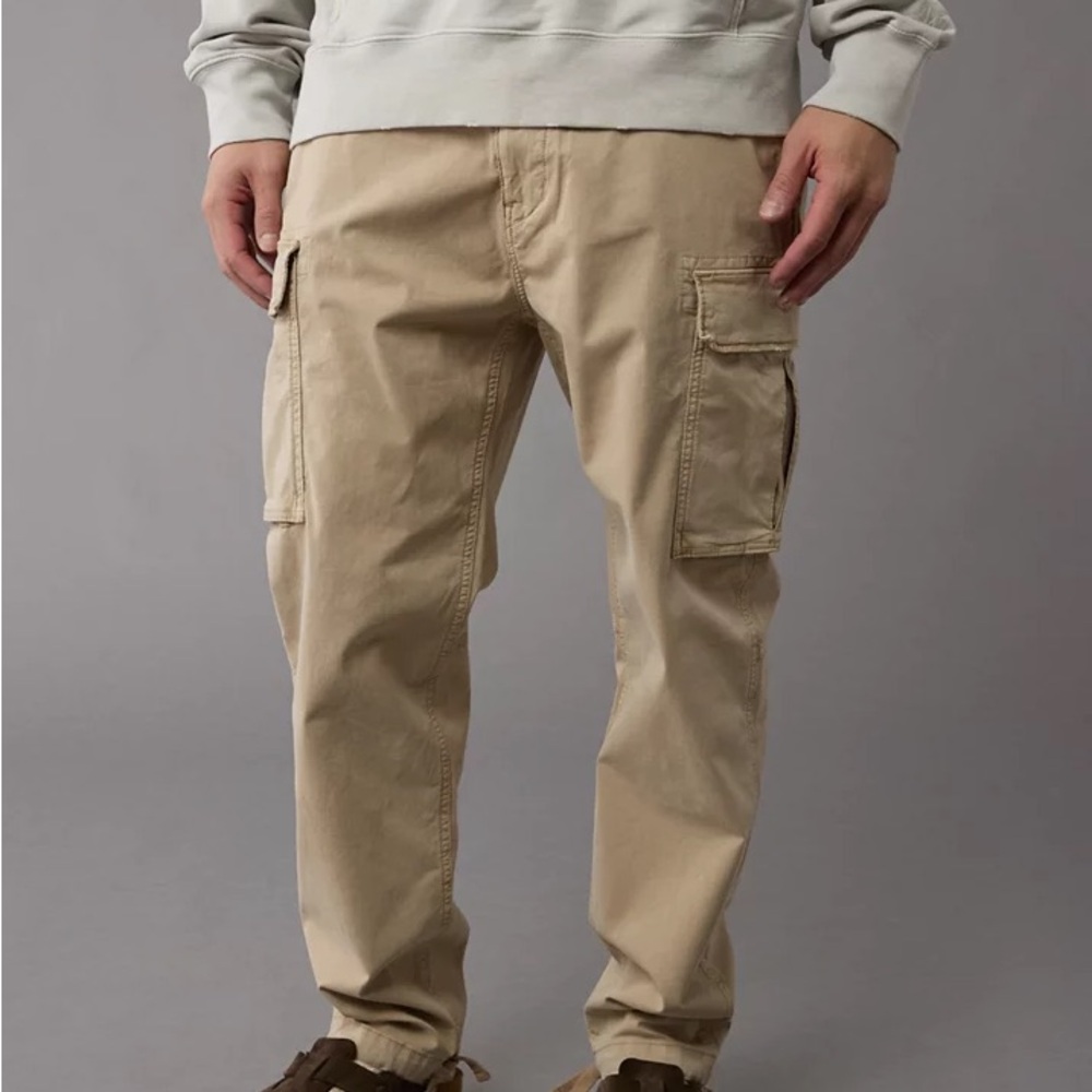 American Eagle Men’s Flex Khaki Cargo Pants